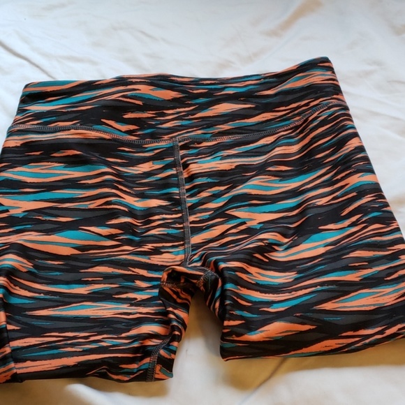 Workout, capri - Picture 2 of 3